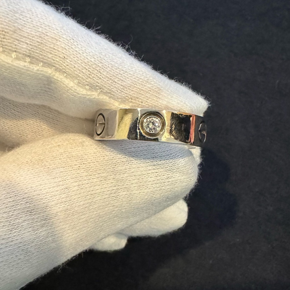 Cartier LOVE white gold and diamond ring. - Picture 2 of 8